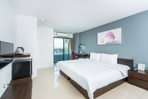 De Botan Srinakarin Hotel & Residence — photo 4