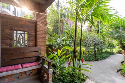 Yaang Come Village Hotel — photo 6