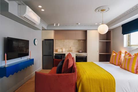 The Trade Boutique Hotel — hotel room