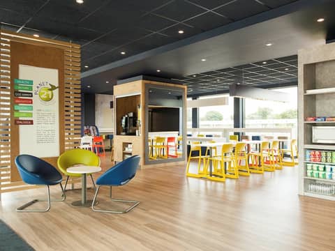 ibis budget Edinburgh Park — photo 3