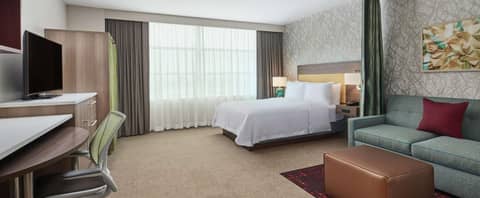 Home2 Suites By Hilton Chicago McCormick Place — hotel room