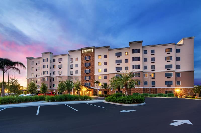 Staybridge Suites - Fort Lauderdale Airport - West by IHG — building