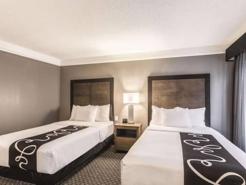 La Quinta Inn & Suites by Wyndham Austin Near The Domain — photo 4