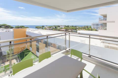 Alfagar Aparthotel — balance & terrace