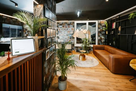 Rioca Vienna Posto 2 — recepcion & lobby