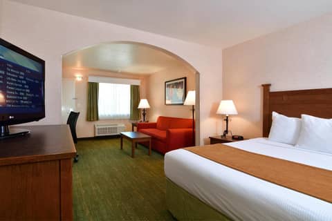 Lamplighter Inn & Suites at SDSU — photo 7