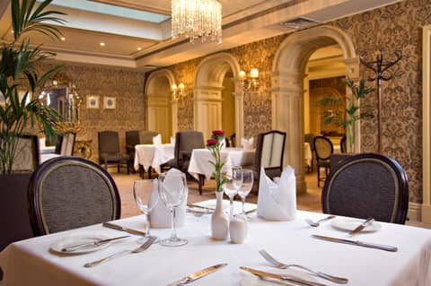 Buswells Hotel — photo 9