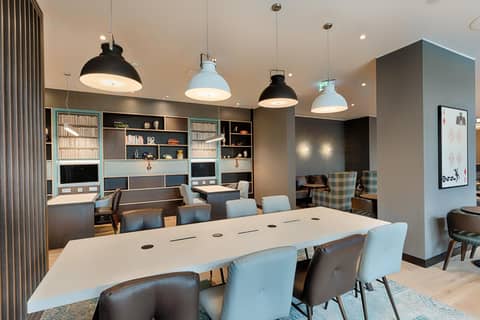 Premier Inn Hamburg City Klostertor — photo 5