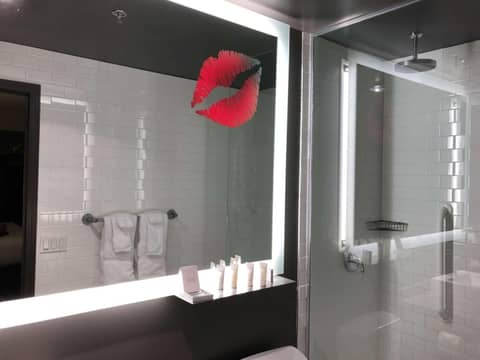 ACME Hotel Chicago, Outset Collection by Hilton — bathroom