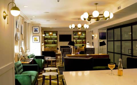 ACME Hotel Chicago, Outset Collection by Hilton — lounge