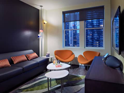 ACME Hotel Chicago, Outset Collection by Hilton — hotel room