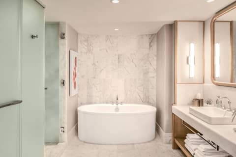 JW Marriott Parq Vancouver — photo 4