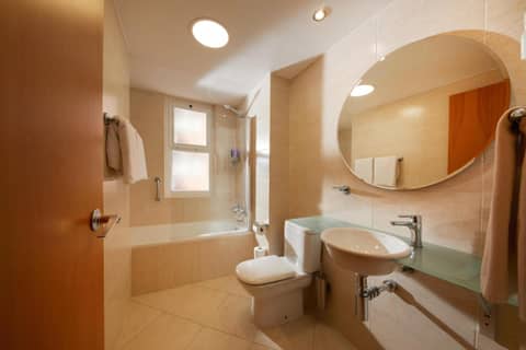 Belle Zurbarán Palma Hotel — bathroom
