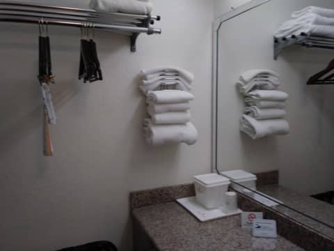 Ramada by Wyndham Temple Terrace/Tampa North — photo 8