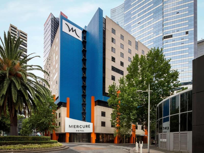 Mercure Melbourne Southbank — building