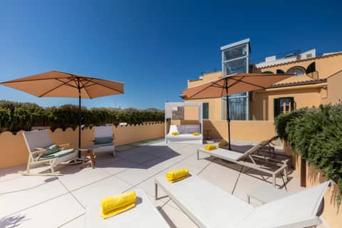 Fonda Llabres Boutique — roof