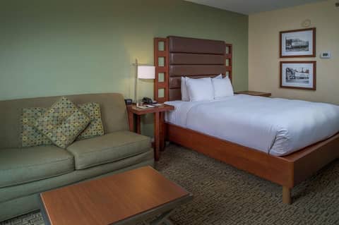 DoubleTree by Hilton Collinsville/St.Louis — photo 6
