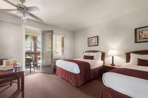Palm Mountain Resort & Spa — hotel room