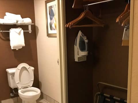Country Inn & Suites by Radisson, Phoenix Airport, AZ — photo 2