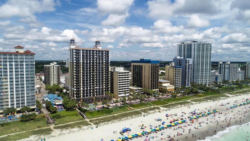 Breakers Resort Hotel — building