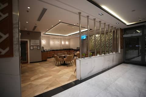 White Diamond Hotel Sari — photo 9