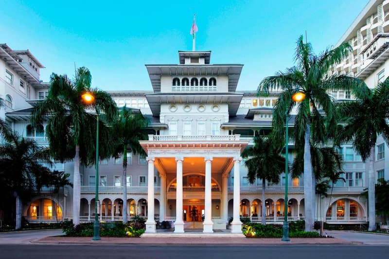 Moana Surfrider, A Westin Resort & Spa, Waikiki Beach — building