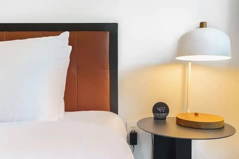 The Berkeley Hotel — bedroom