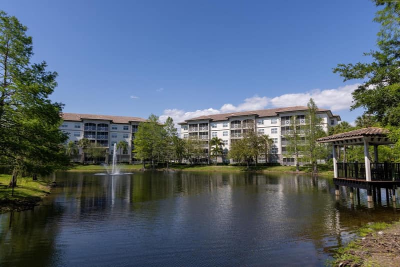 Sheraton Vistana Villages Resort Villas, I-Drive Orlando — building