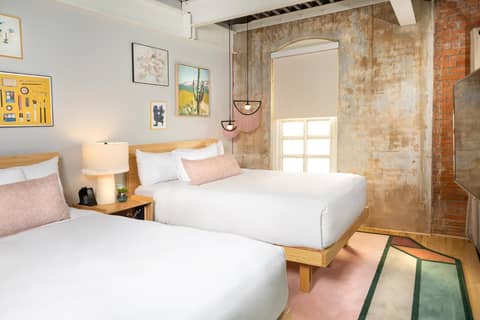 Canvas Hotel Dallas — hotel room