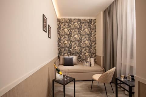 Sophie Terrace Hotel — hotel room