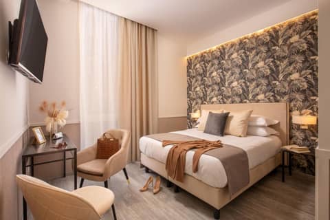 Sophie Terrace Hotel — hotel room
