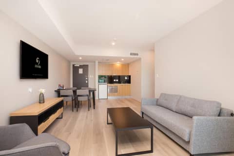 Jephson Hotel & Apartments — photo 2