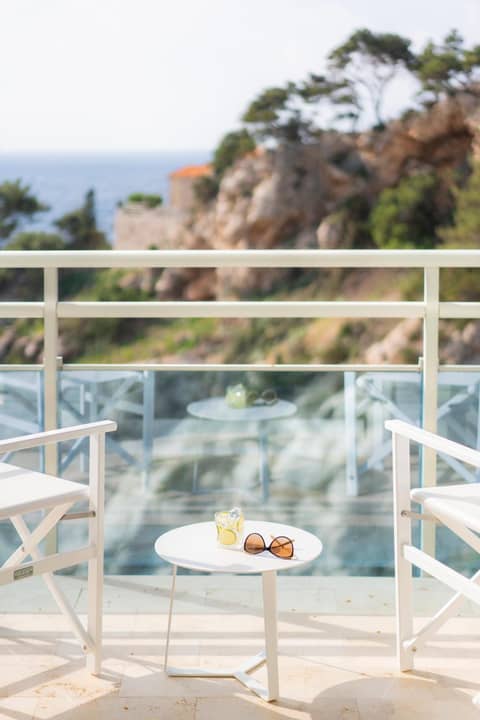 Hotel Bellevue Dubrovnik — balance & terrace