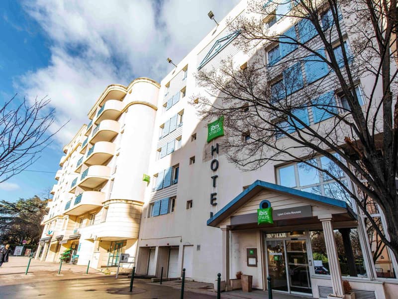 Ibis Styles Lyon Croix Rousse — building