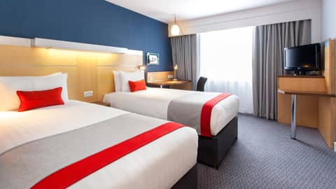 Holiday Inn Express London Limehouse by IHG — hotel room