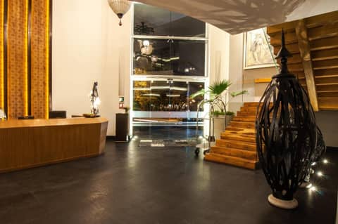 Square Small Luxury Hotel - Nuevo Consulado — photo 2