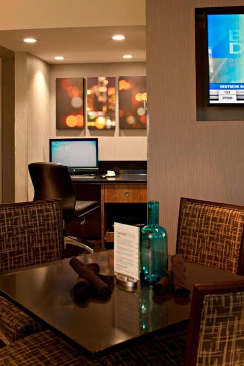 Delta Hotels by Marriott Calgary South — photo 3