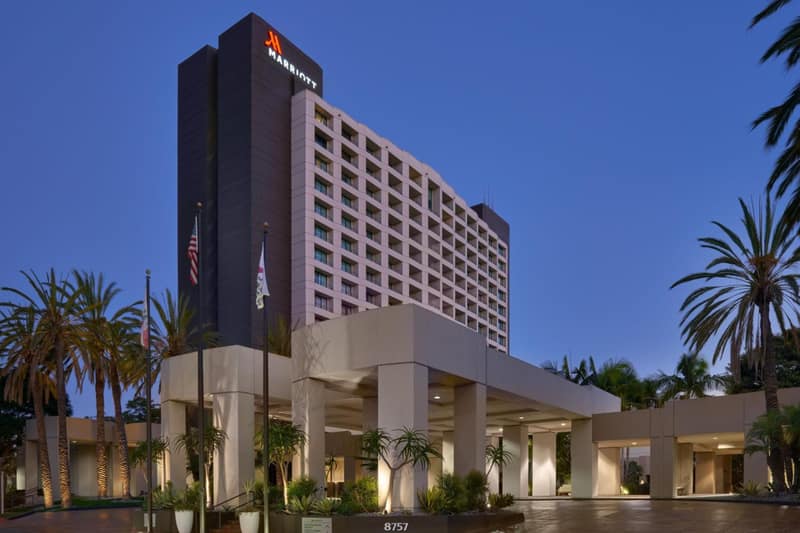 San Diego Marriott Mission Valley — building