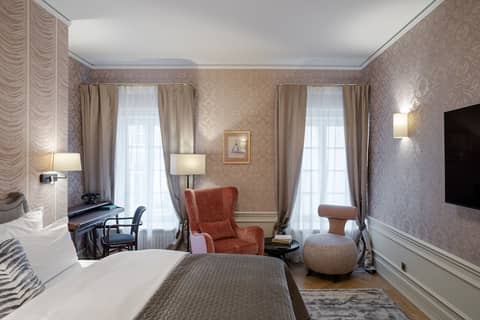 Hotel Unicus Palace Old Town - Destigo Hotels — hotel room