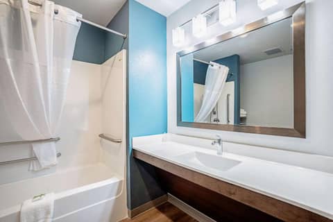 WoodSpring Suites Naples East — photo 5