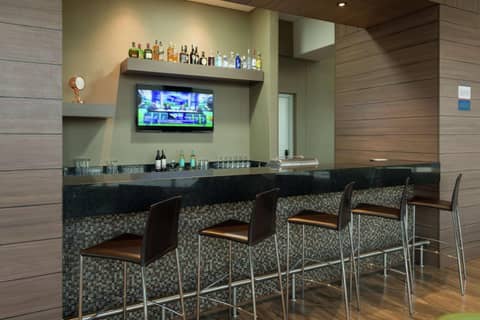 Hampton By Hilton Bogota Airport — photo 2