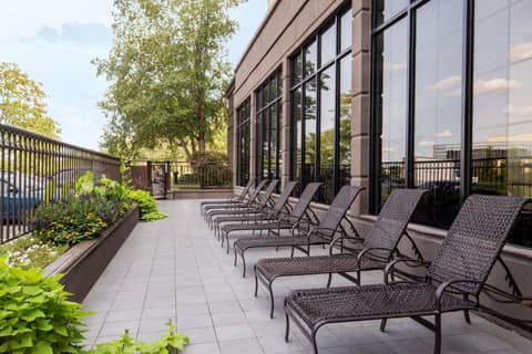 Embassy Suites by Hilton Nashville Airport — photo 2