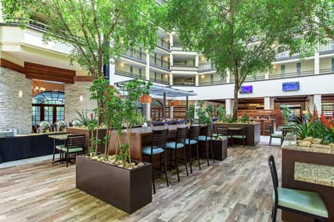 Embassy Suites by Hilton Nashville Airport — photo 3