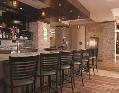 Embassy Suites by Hilton Nashville Airport — photo 8