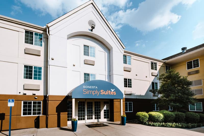 Sonesta Simply Suites Dallas Richardson — building