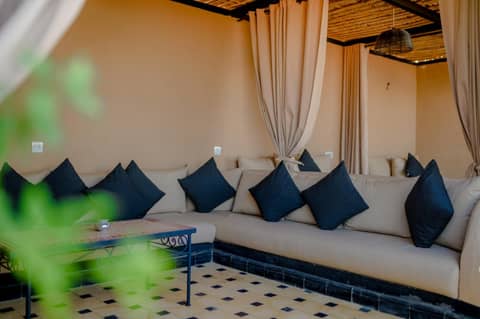 Riad Amina — lounge