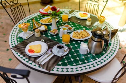 Riad Amina — dining