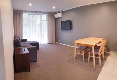 The Surrey Hotel — photo 5