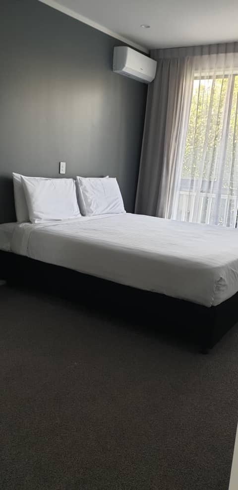 The Surrey Hotel — photo 9