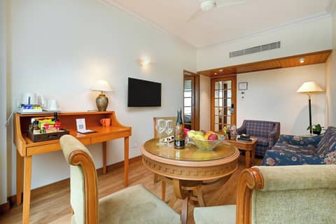 Fariyas Hotel Mumbai , Colaba — photo 7